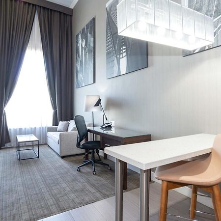 Sandman Signature Winnipeg Airport Hotel & Suites Екстер'єр фото